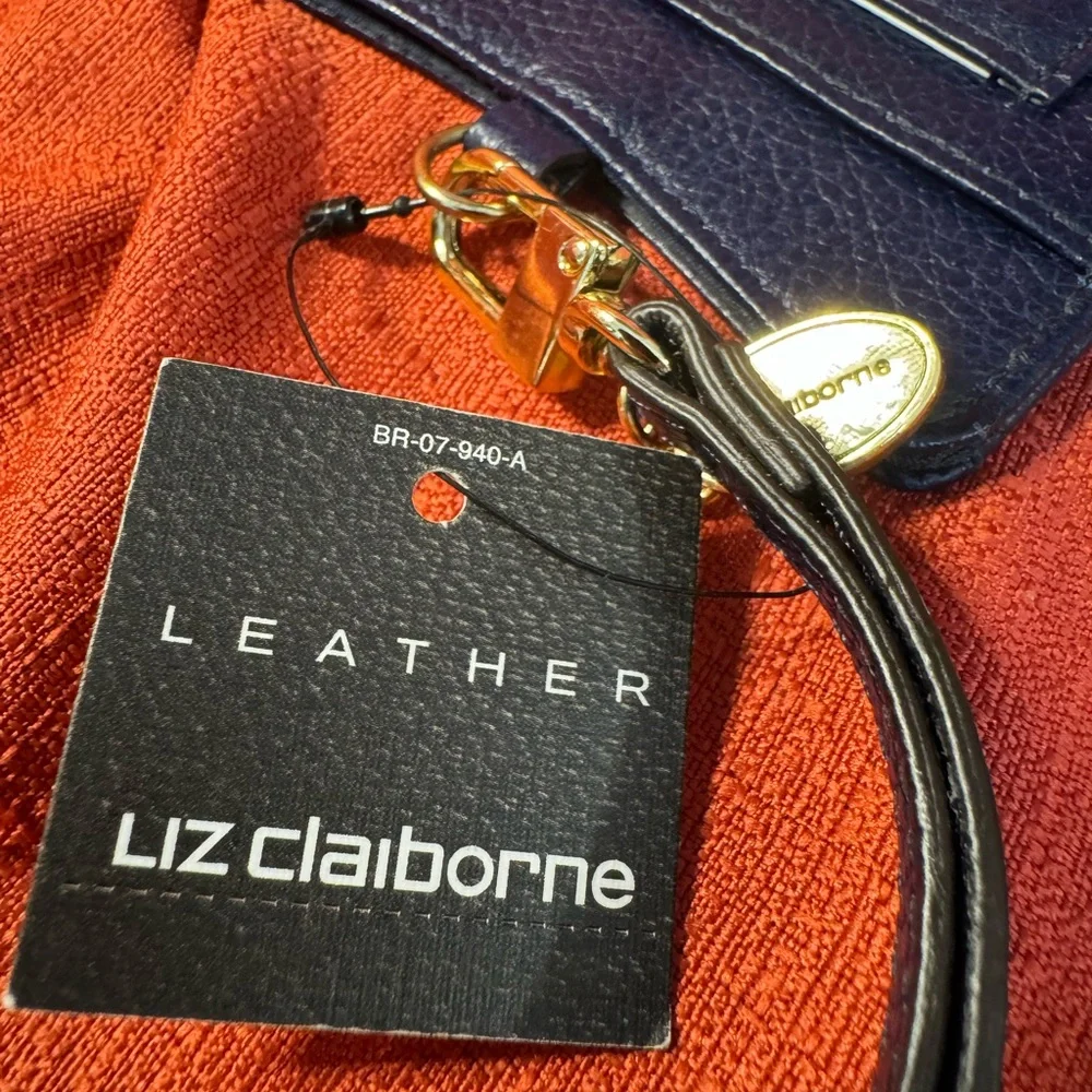LIZ‎ CLAIBORNE Navy Leather Wristlet, NWT